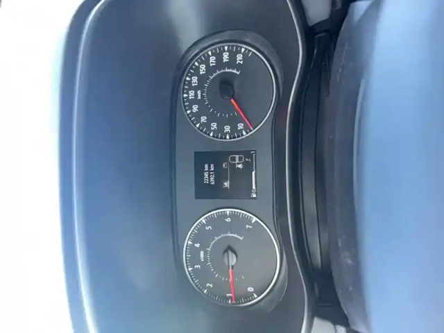 Dacia Sandero eco-g 100 — photo 17