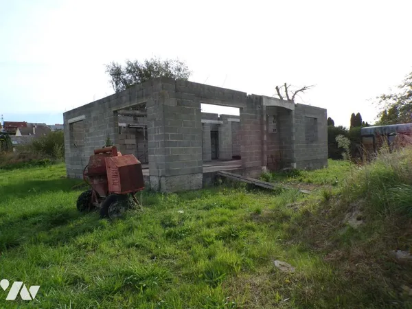 Terrain 1951 m²