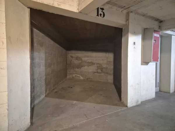 Parking 11 m²
