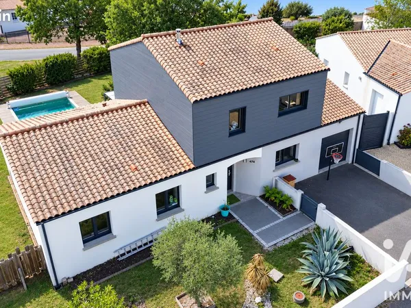 Maison 6 pièces 144 m²