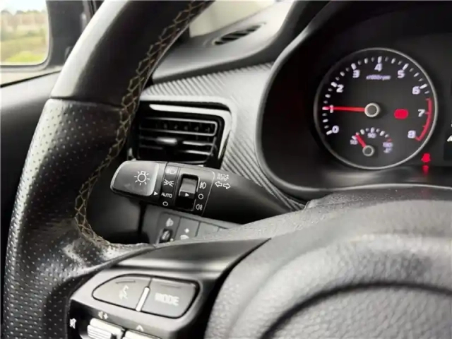 Kia Stonic 1.0 t-gdi 120 ch mhev ibvm6 — photo 56