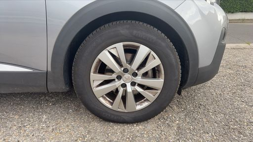 Peugeot 3008 1.2 PureTech 130 - Active – 2020 – 57608 km – Essence – Boîte Manuelle — photo 28
