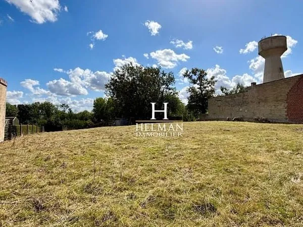 Terrain 944 m²