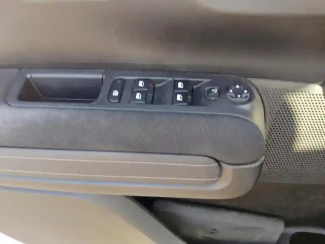 Citroën C3 Aircross puretech 110ch s&amp;s shine — photo 13