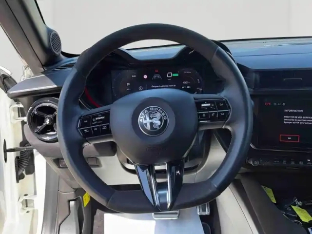 Alfa Romeo Junior elettrica 156ch — photo 12