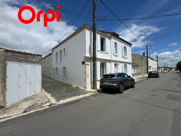 Maison 7 pièces 220 m²