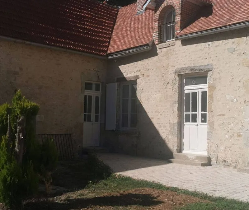 Photo 1