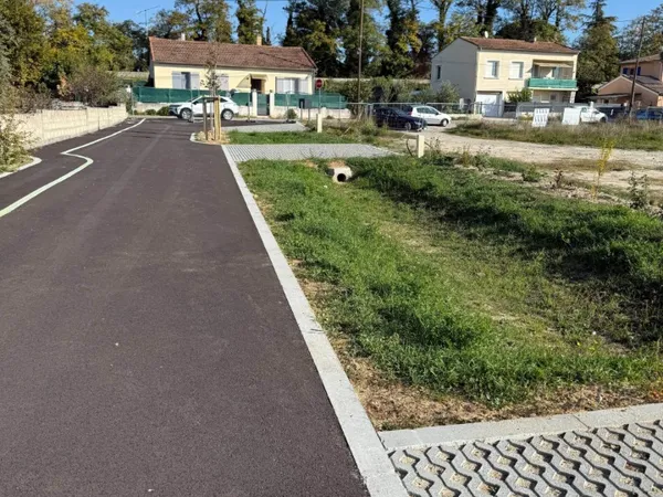 Terrain 656 m²