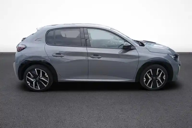 Peugeot 208 hybrid 110 e-dcs6 — photo 7