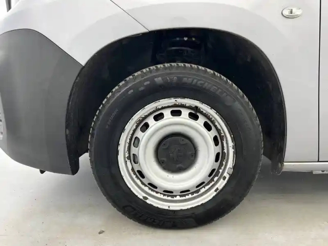 Peugeot Partner fourgon standard 650 kg bluehdi 100 s&amp;s bvm5 — photo 69