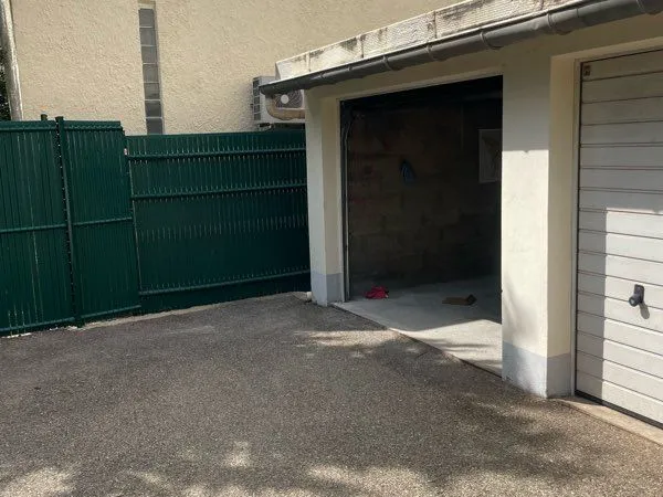 Garage / Box sécurisé à louer - 15 m² - Avignon Saint-Ruf