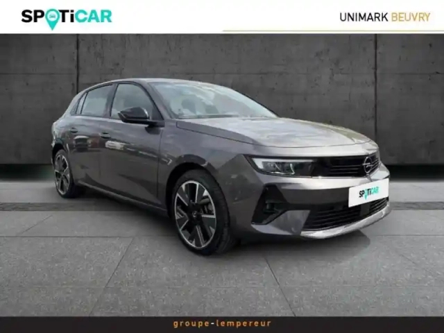 Opel Astra electric 156ch — photo 1