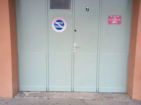Garage a vendre