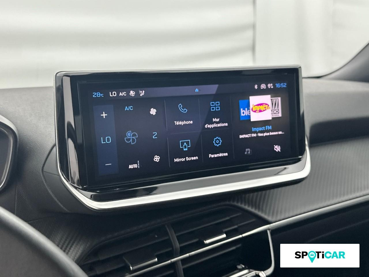 Peugeot 2008 1.2 puretech 100ch s&s allure — photo 13