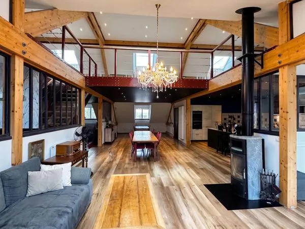 Maison 10 pièces 481 m²