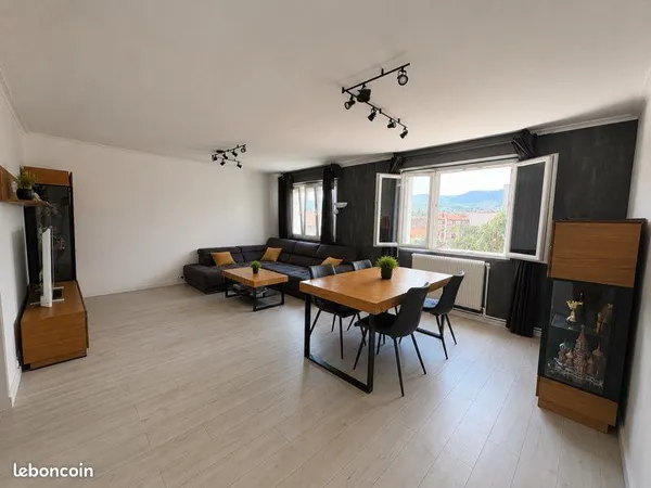 Superbe T3 rénové 83 m² - Dernier étage - Vue dégagée - Parking - Cave