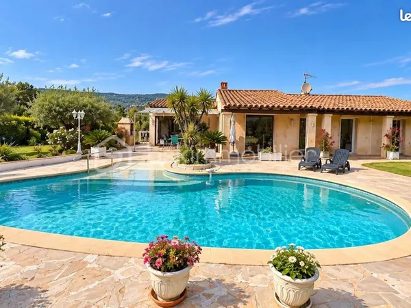Villa 5 pièces 177 m²