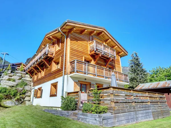 Maison 8 pièces 176 m²