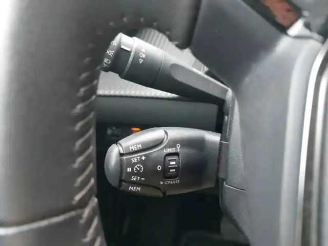 Peugeot 208 electrique 50 kwh 136ch — photo 19