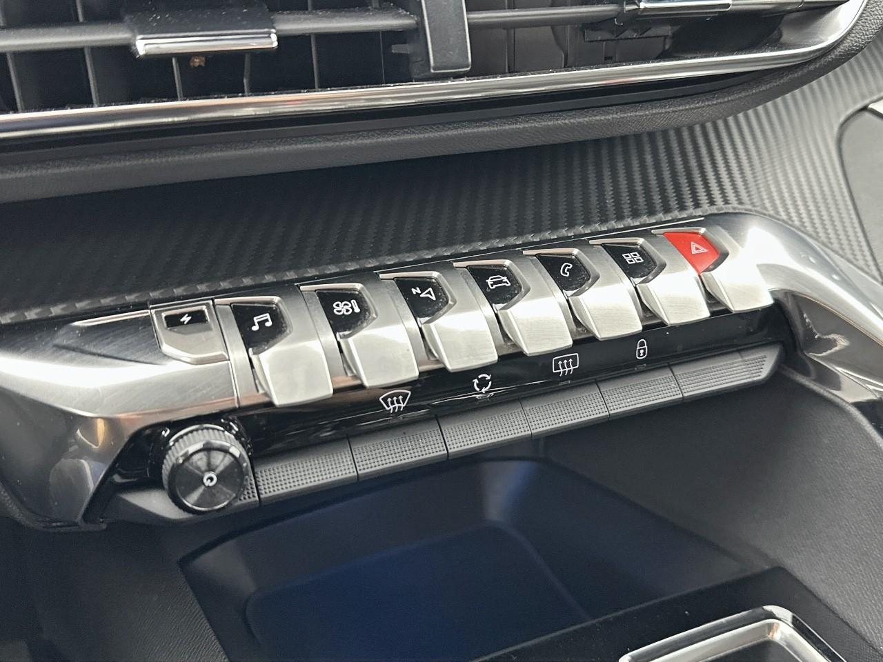 Peugeot 3008 hybrid 225 e-eat8 allure — photo 27