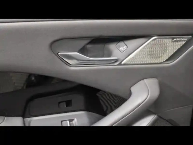 Jaguar I-Pace ev400 s awd — photo 30