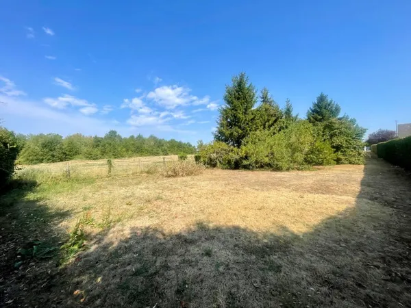 Terrain en individuel 670 m²