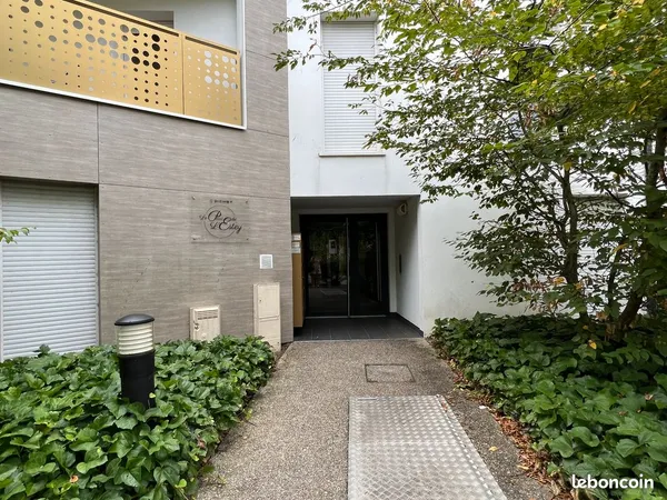 T2 proche arcins golf avec parking