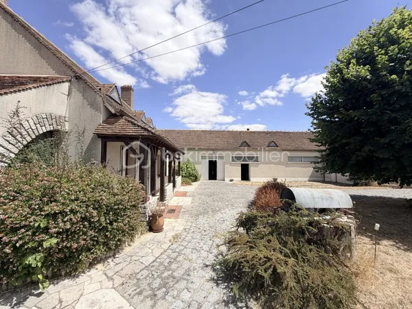 Maison 10 pièces 201 m²