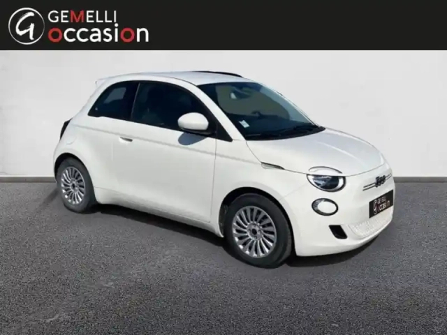 Fiat 500 e 95ch action plus berline  my22 23.8 kwh — photo 4