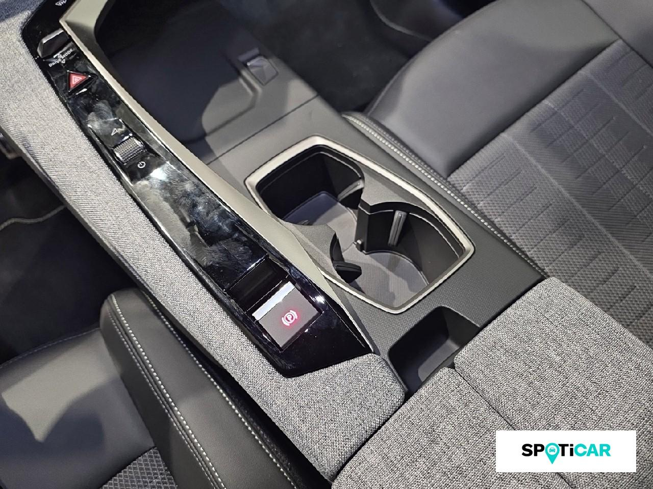 Peugeot 3008 hybrid 145 e-dcs6 gt — photo 21
