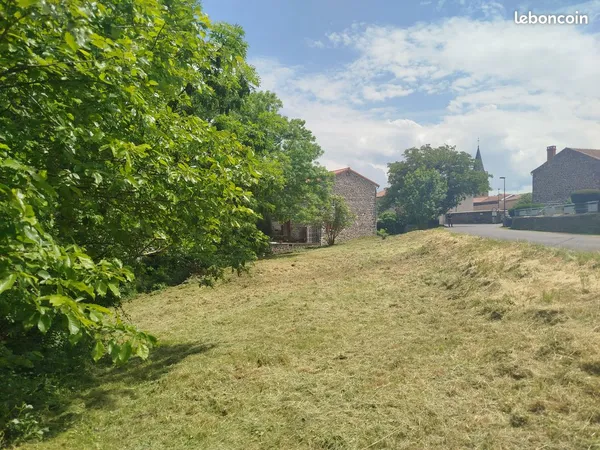 Terrain constructible 789 m²