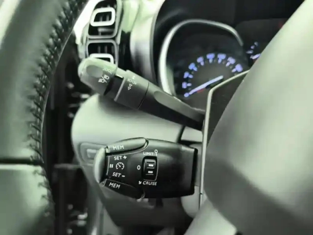 Citroën C3 Aircross puretech 110 s&amp;s bvm6 shine — photo 17