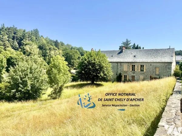 Maison 350 m²