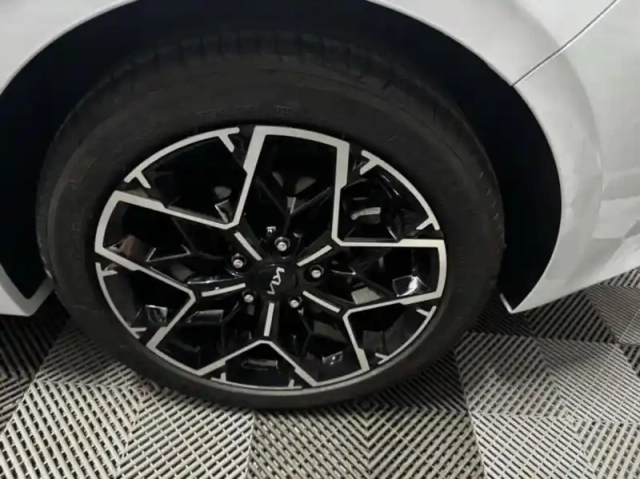 Kia Ceed 1.5 t-gdi 140ch gt-line dct7 my25 — photo 15