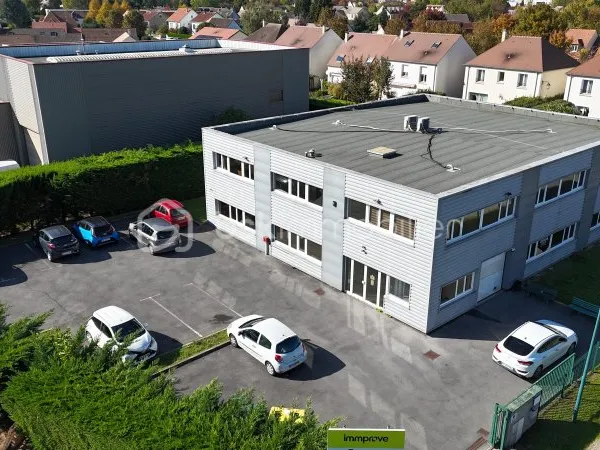 Bureaux 20 pièces 730 m²