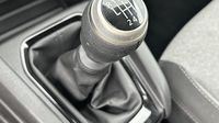 Renault Clio 1.5 Blue dCi 100ch Evolution - 24 — photo 14