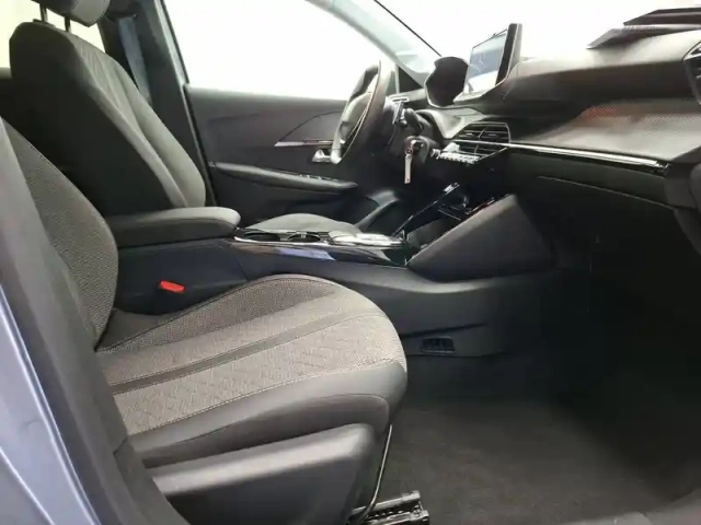 Peugeot 208 hybrid 100 e-dcs6 — photo 29
