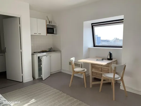 Studio 1 pièce 19 m²