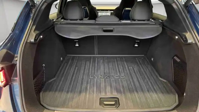 Lynk&Amp;Co 01 1.5 phev 261 ch dcth7 — photo 23