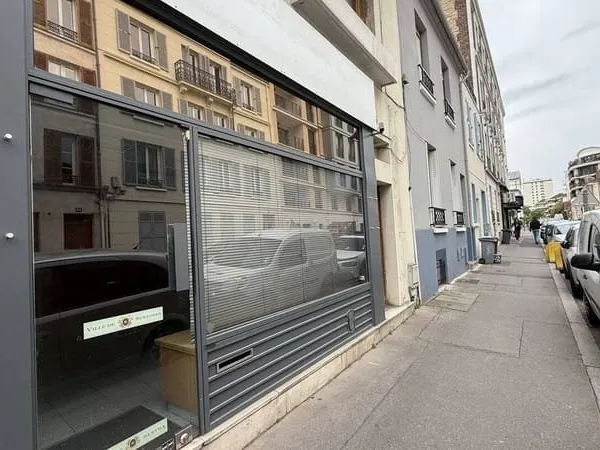 Local 43 m²