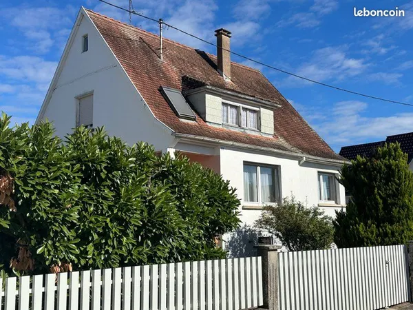 Maison avec très grand terrain ( baisse de prix)