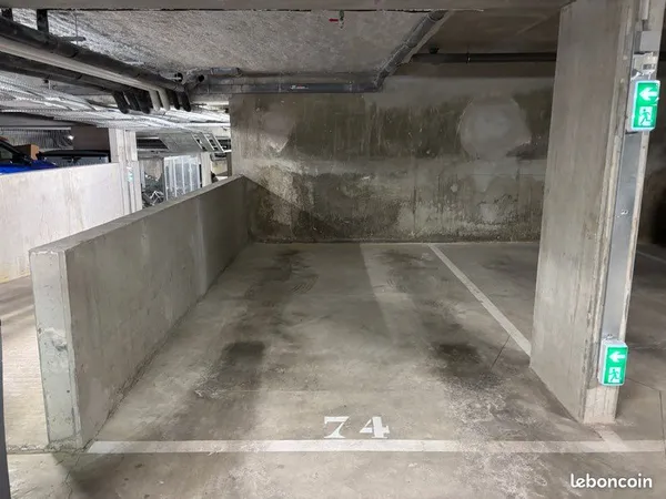 Location parking centre Montesson
