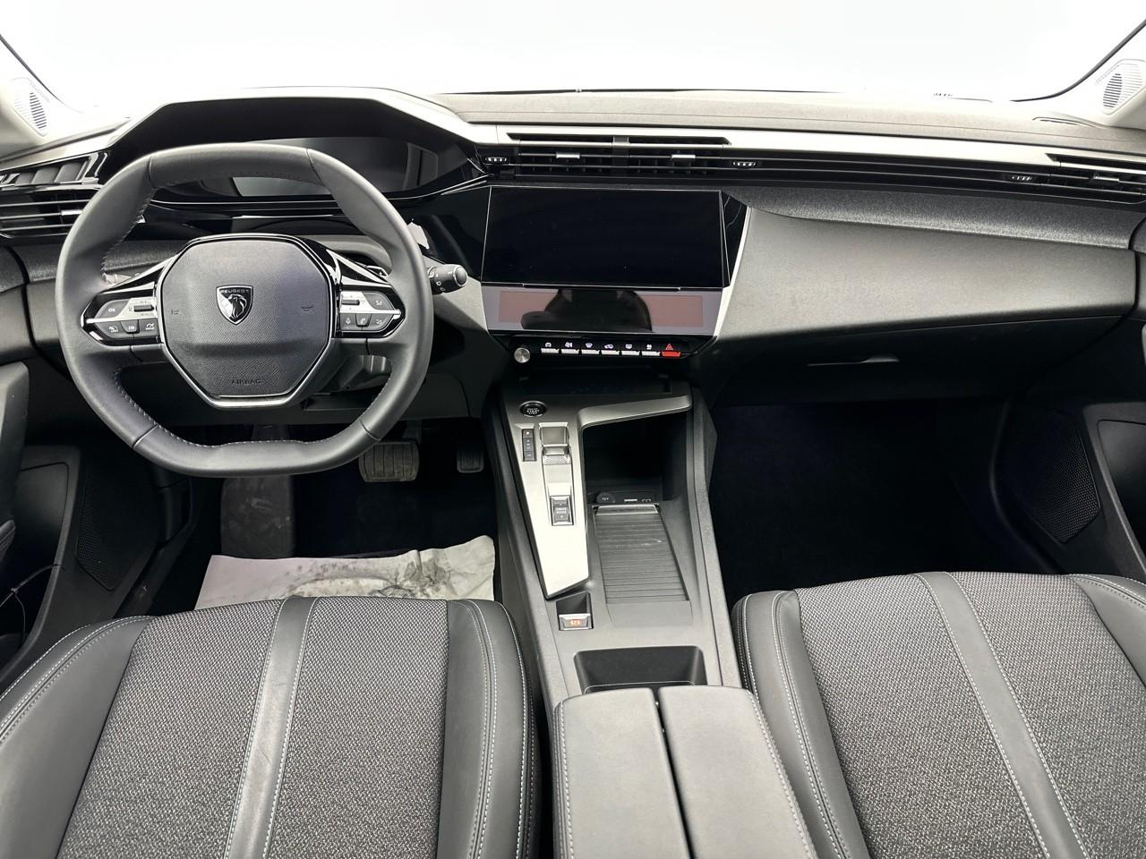 Peugeot 308 hybrid 145 e-dcs6 allure — photo 11