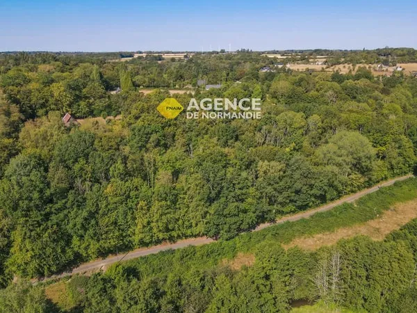 Vallée de la Charentonne (Eure) : Parcelle de bois de 5658 m²