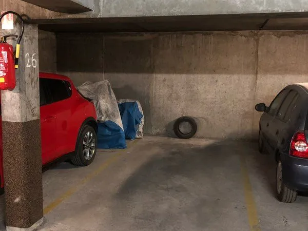 Place de parking location clichy centre
