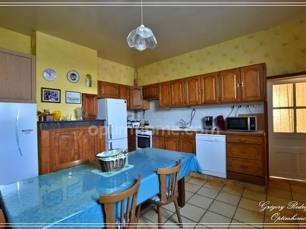 Maison à vendre 9 pièces SAUMUR (49)