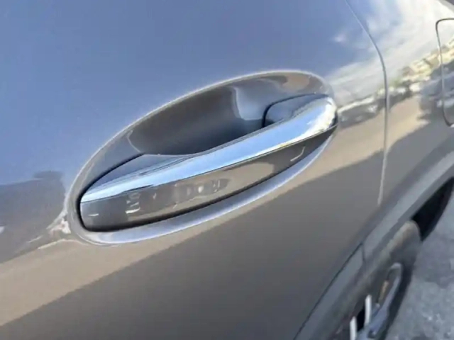 Mercedes Gla 200 progressive line — photo 12