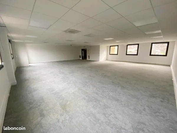 Bureaux 252 m²