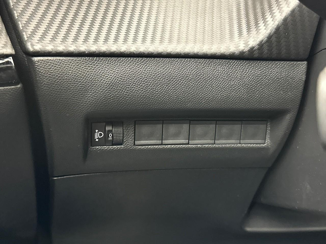 Peugeot 2008 100 s&s bvm6 style — photo 16