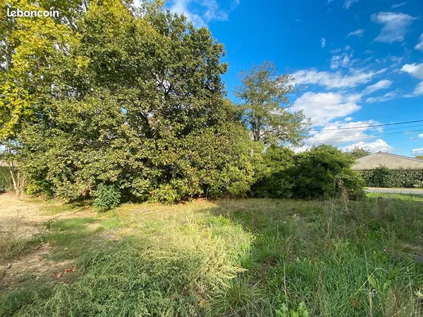 Terrain 417 m² GENISSAC